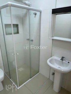 Image 19 - 1012519