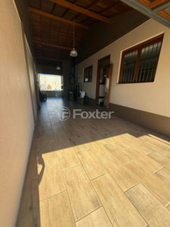 Image 20 - 1012555