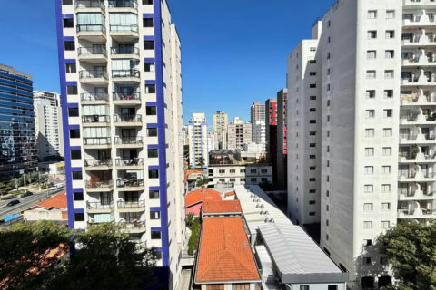 Image 22 - 1012557