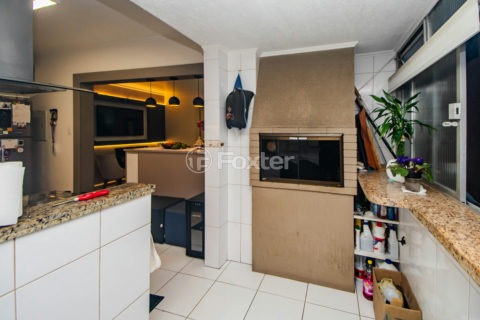 Image 29 - 1012570