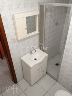 Image 9 - 1012672