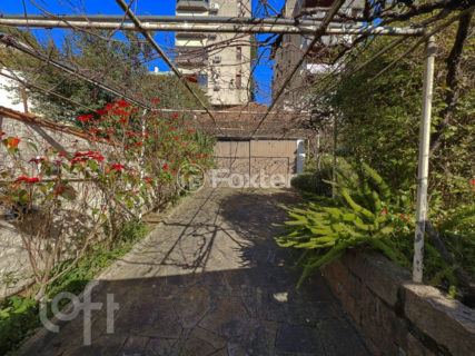 Image 32 - 1012714