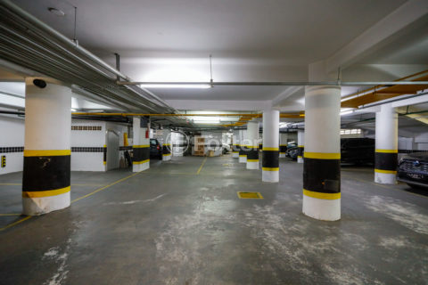 Image 31 - 1012741