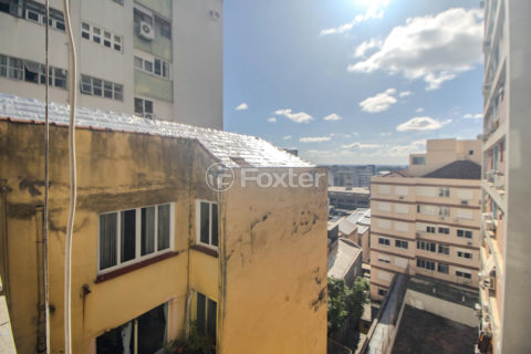 Image 19 - 1012744
