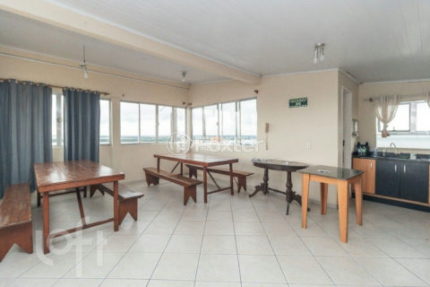 Image 23 - 1012747
