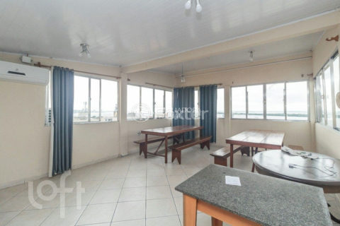 Image 22 - 1012747