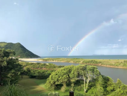 Image 17 - 1012791