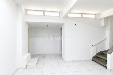 Image 21 - 1012809