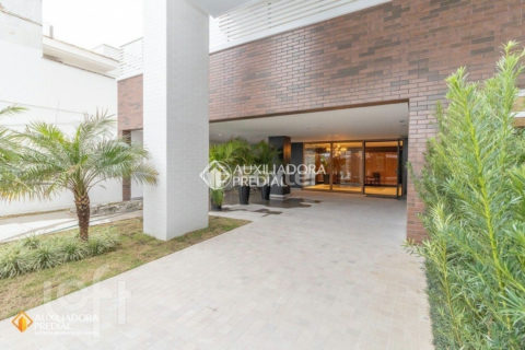 Image 42 - 1012813
