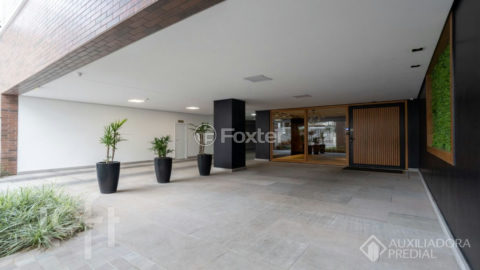 Image 44 - 1012813