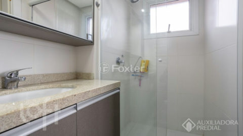 Image 33 - 1012813