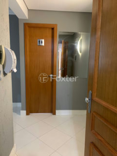 Image 9 - 1012841
