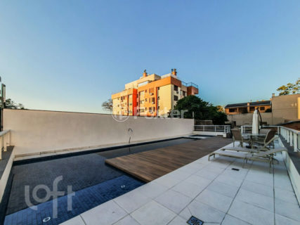 Image 35 - 1012858