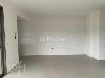 Image 3 - 1012863