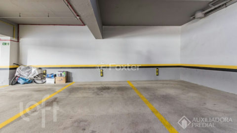 Image 36 - 1012868