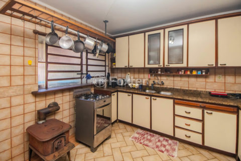 Image 34 - 1012876