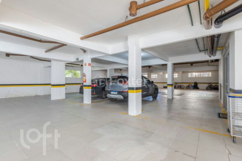 Image 19 - 1012880