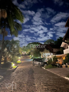 Image 21 - 1012884