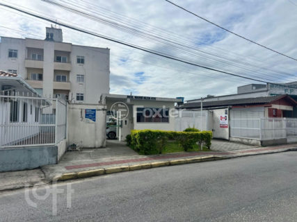 Image 8 - 1012912