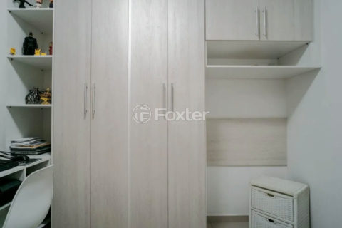 Image 2 - 1012915