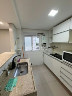 Image 19 - 1012930