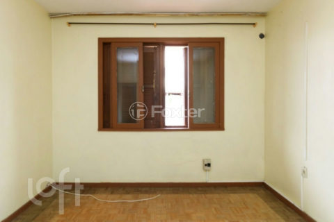 Image 2 - 1012937