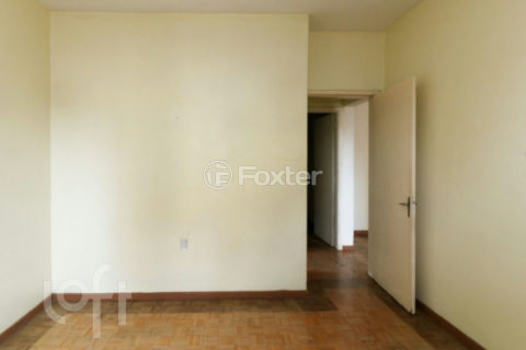 Image 3 - 1012937