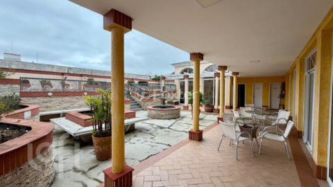 Image 33 - 1012938