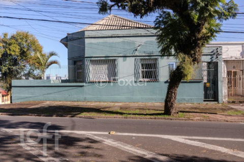 Image 2 - 1012971
