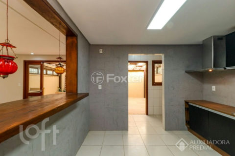 Image 10 - 1012983