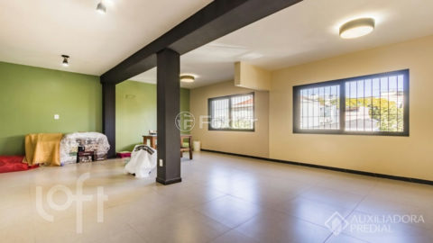 Image 41 - 1012996