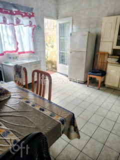 Image 3 - 1013084