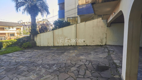 Image 37 - 1013093