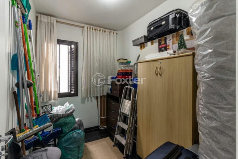 Image 37 - 1013114