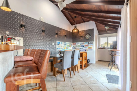 Image 34 - 1013275