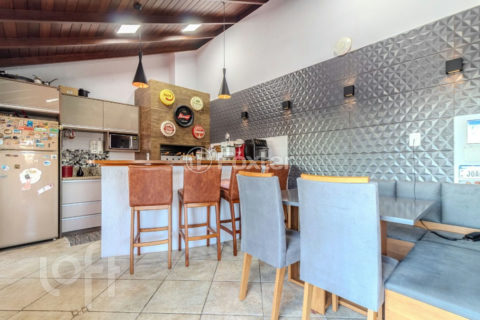 Image 30 - 1013275
