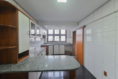 Image 27 - 1013279