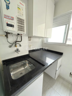 Image 7 - 1013320