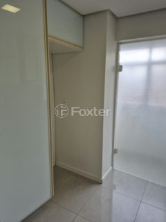 Image 4 - 1013333
