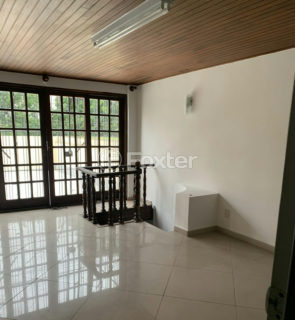 Image 16 - 1013380