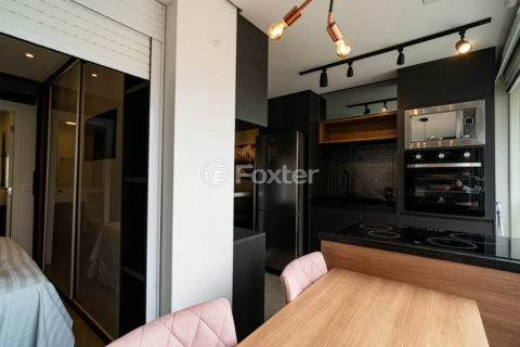 Image 4 - 1013402