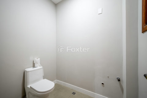 Image 42 - 1013409