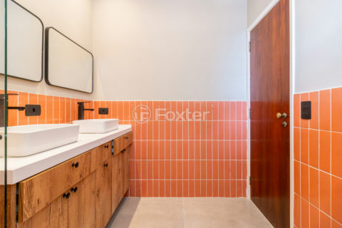 Image 34 - 1013423
