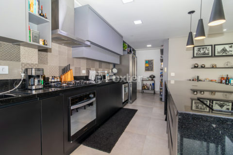 Image 30 - 1013452