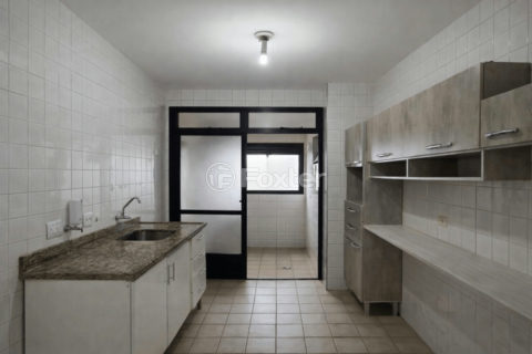 Image 2 - 1013470