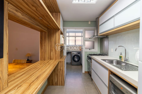 Image 21 - 1013579