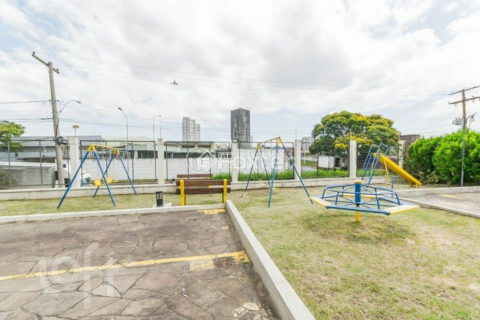 Image 19 - 1013655