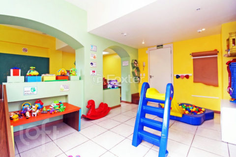 Image 34 - 1013677