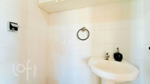 Image 31 - 1013687