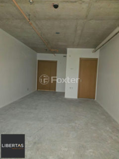 Image 2 - 1013750